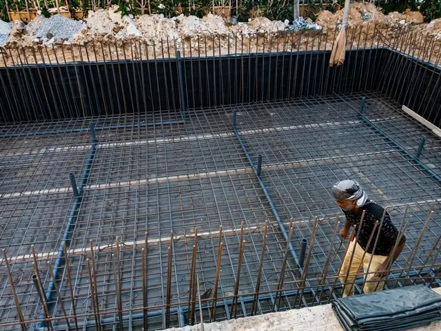 Base reinforcement prior to concrete casting